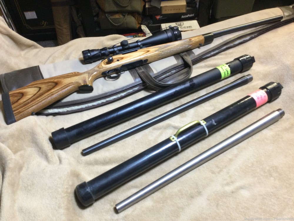 REMINGTON 700 BDL VARMINT SPECIAL RIFLE in 22-250 Cal. W/Scope and Extras